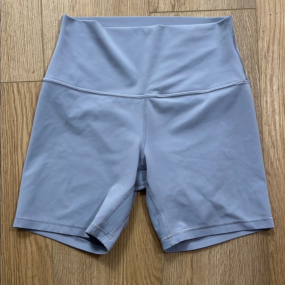 Lulu Align 6” Chambray